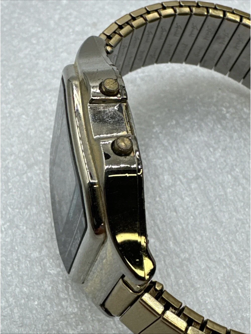 Timex Digital Goldtone Expansion Watch Alarm Indiglo Water Resistant 555LM Works